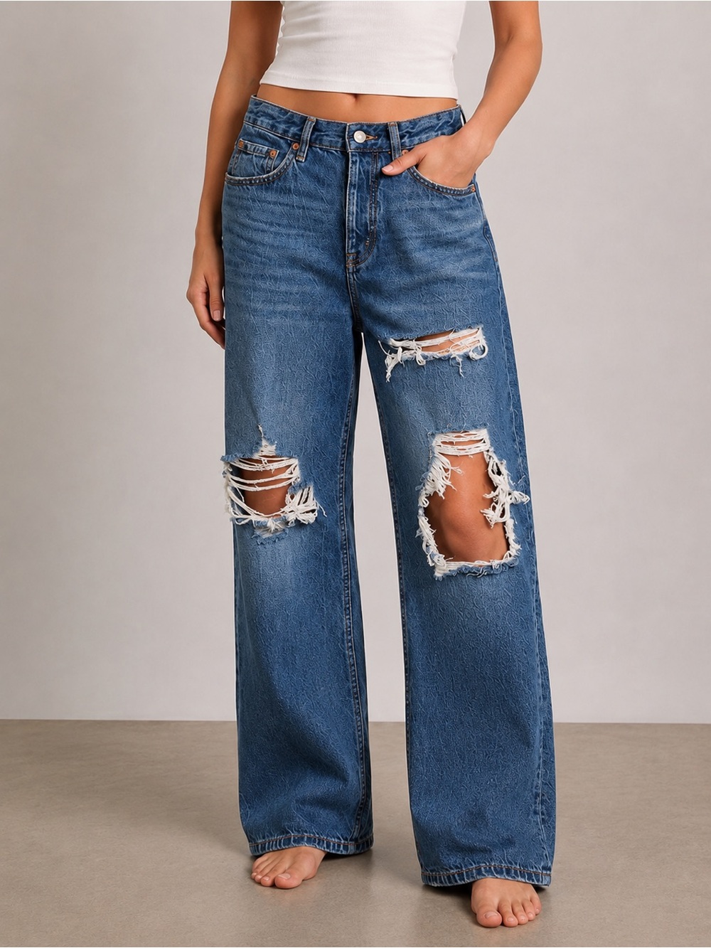 Aeropostale 90’s Baggy Ripped Wide-Leg Jeans in Medium Blue